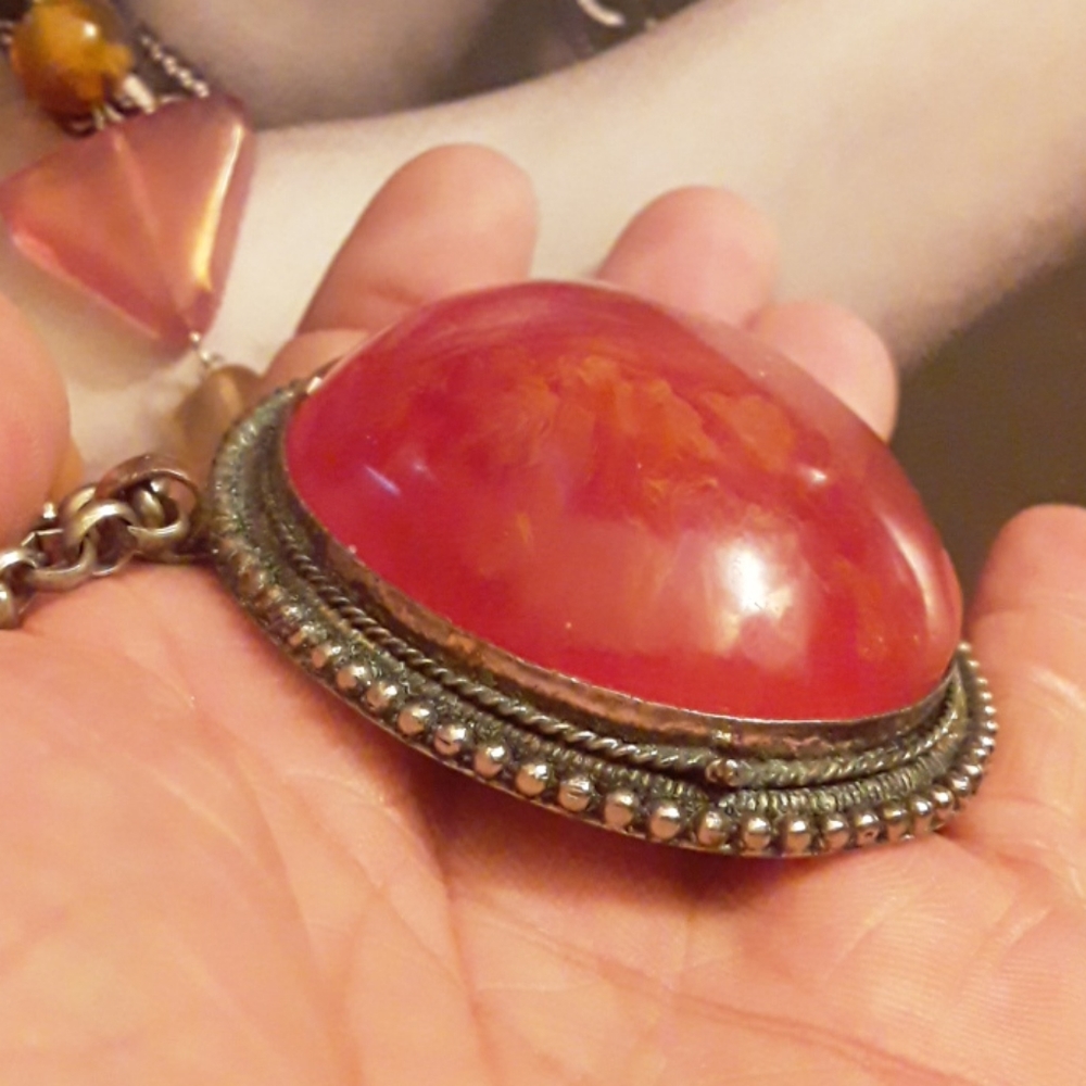 STATEMENT NECKLACE - Picture 3 of 7